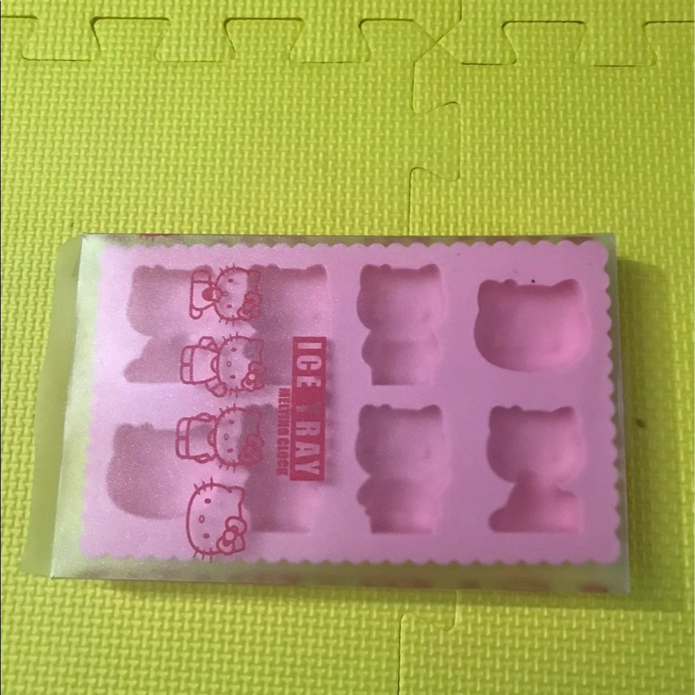 Hello Kitty Cat Ice Tray Pink